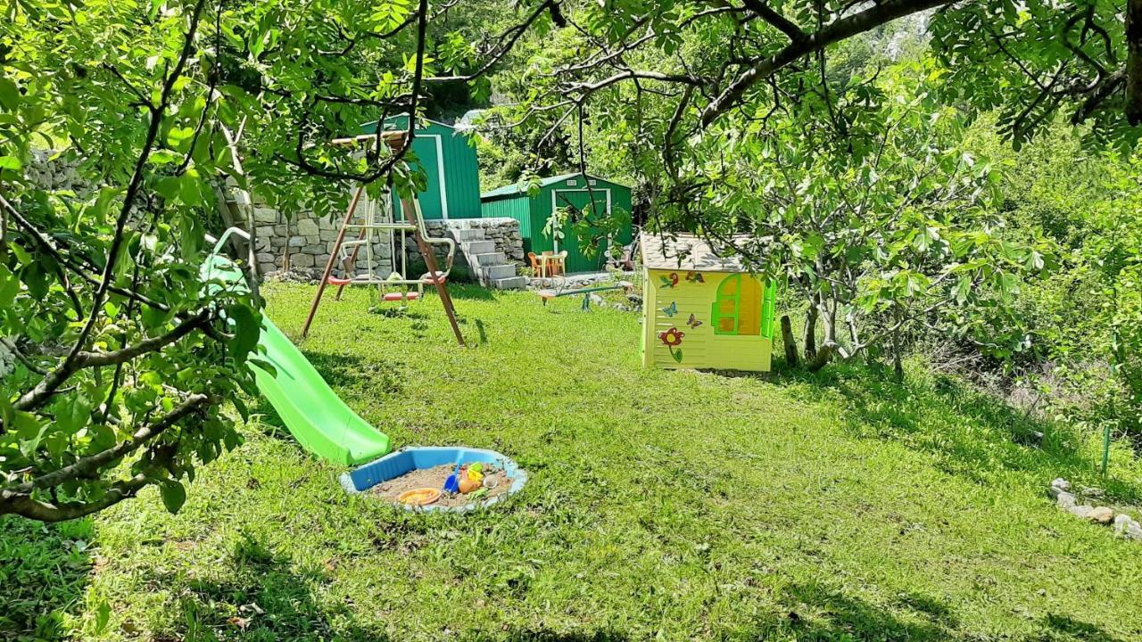 Holiday Home With A Private Pool Podspilje  Eksteriør bilde